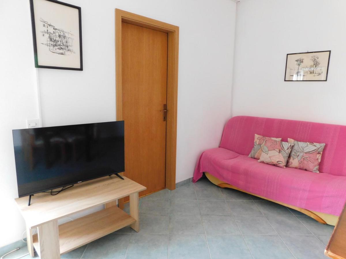 Apartmani Salus Pag Town Buitenkant foto