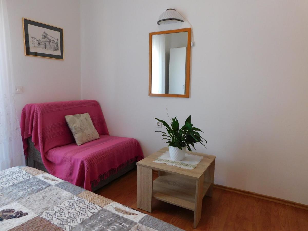 Apartmani Salus Pag Town Buitenkant foto