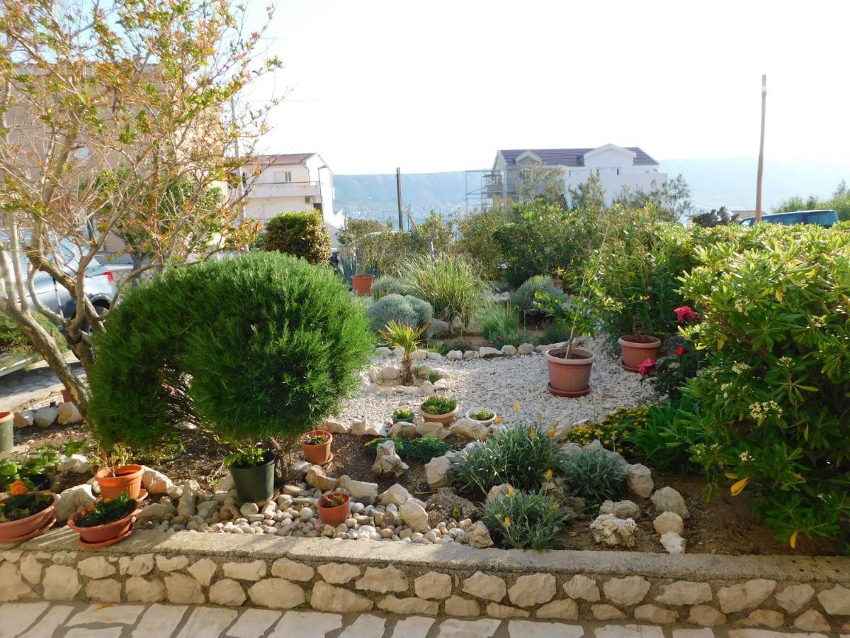 Apartmani Salus Pag Town Buitenkant foto